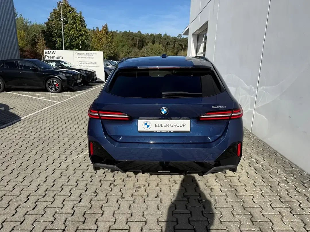 BMW 520 Touring M Sport - Thumbnail 5