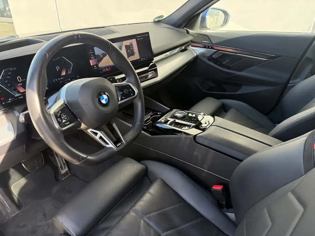 BMW 520 Touring M Sport - Thumbnail 6