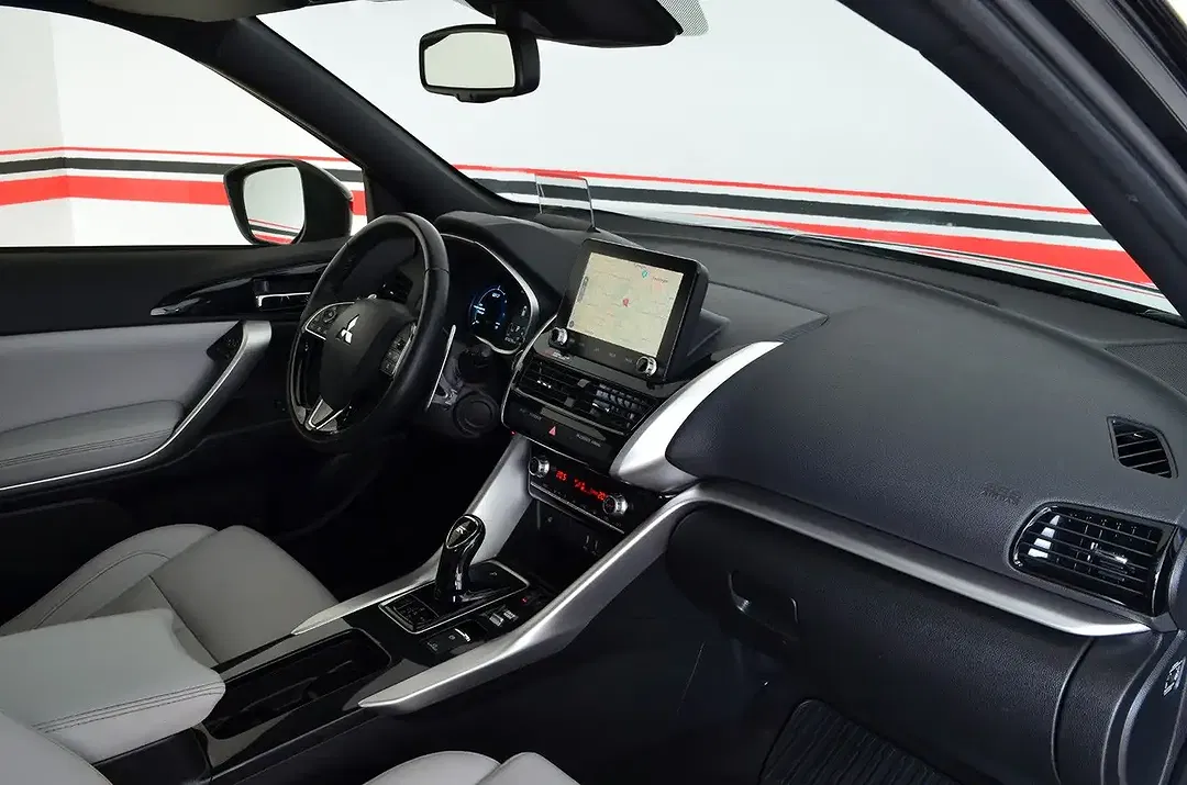 Mitsubishi Eclipse Cross Hybrid 4WD Top - Thumbnail 25