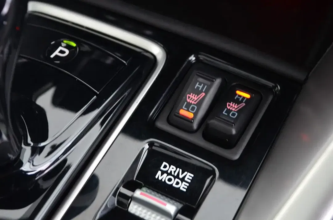 Mitsubishi Eclipse Cross Hybrid 4WD Top - Thumbnail 35