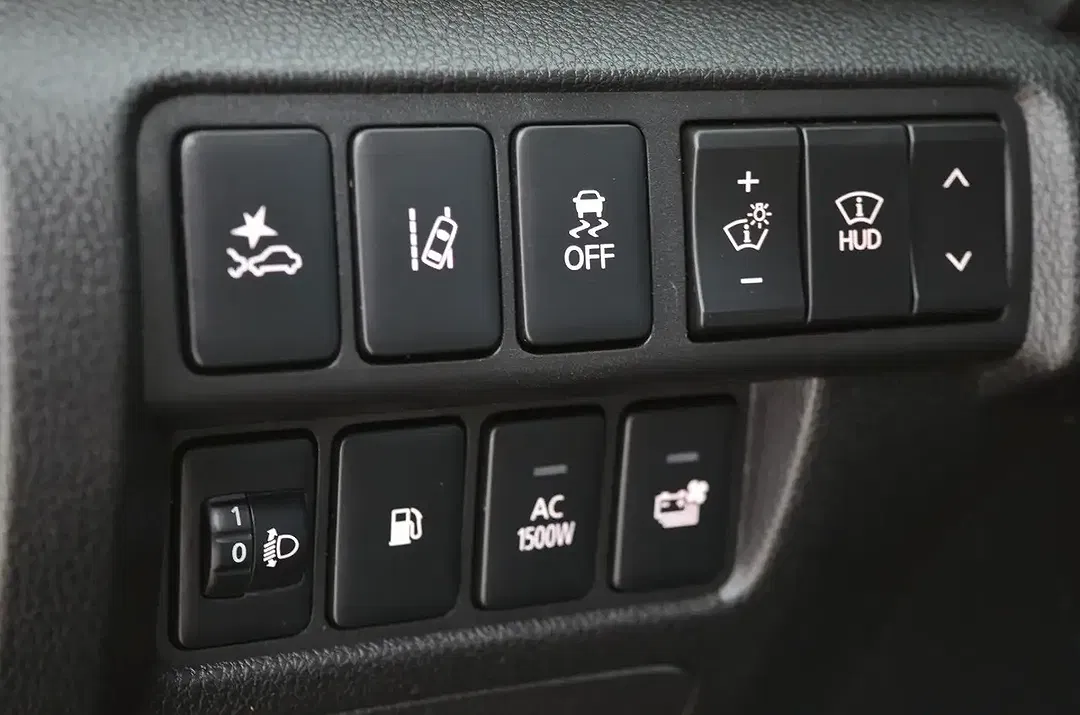 Mitsubishi Eclipse Cross Hybrid 4WD Top - Thumbnail 5