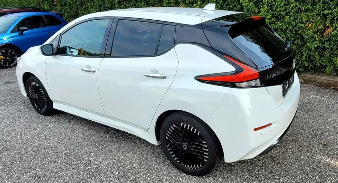 Nissan Leaf N-Connecta - Thumbnail 12