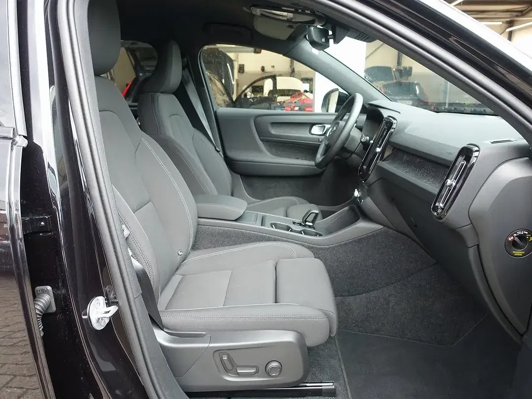 Volvo EX40 Single Motor Extended Range Plus - Thumbnail 10