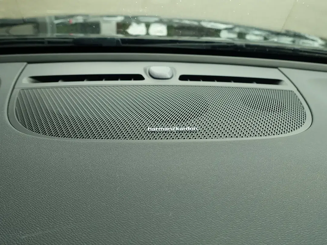 Volvo EX40 Single Motor Extended Range Plus - Thumbnail 14