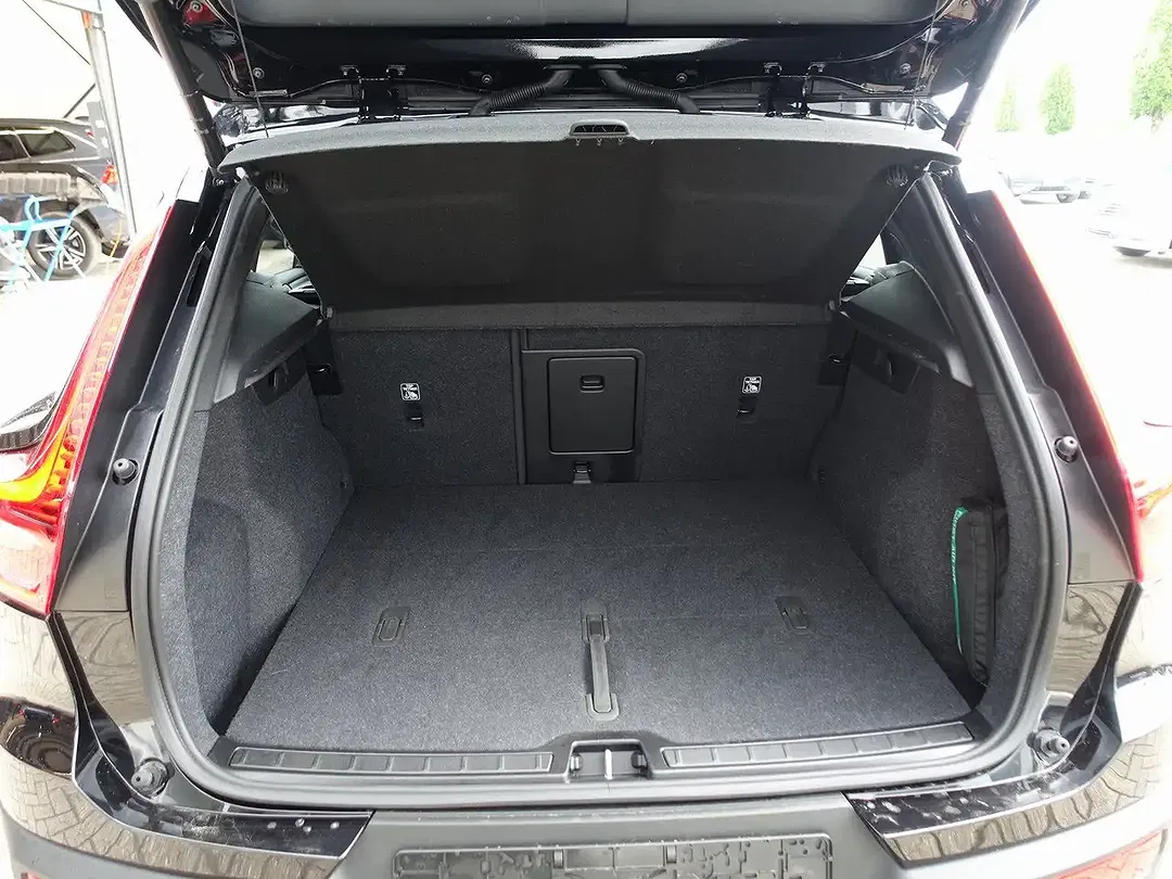 Volvo EX40 Single Motor Extended Range Plus - Thumbnail 20