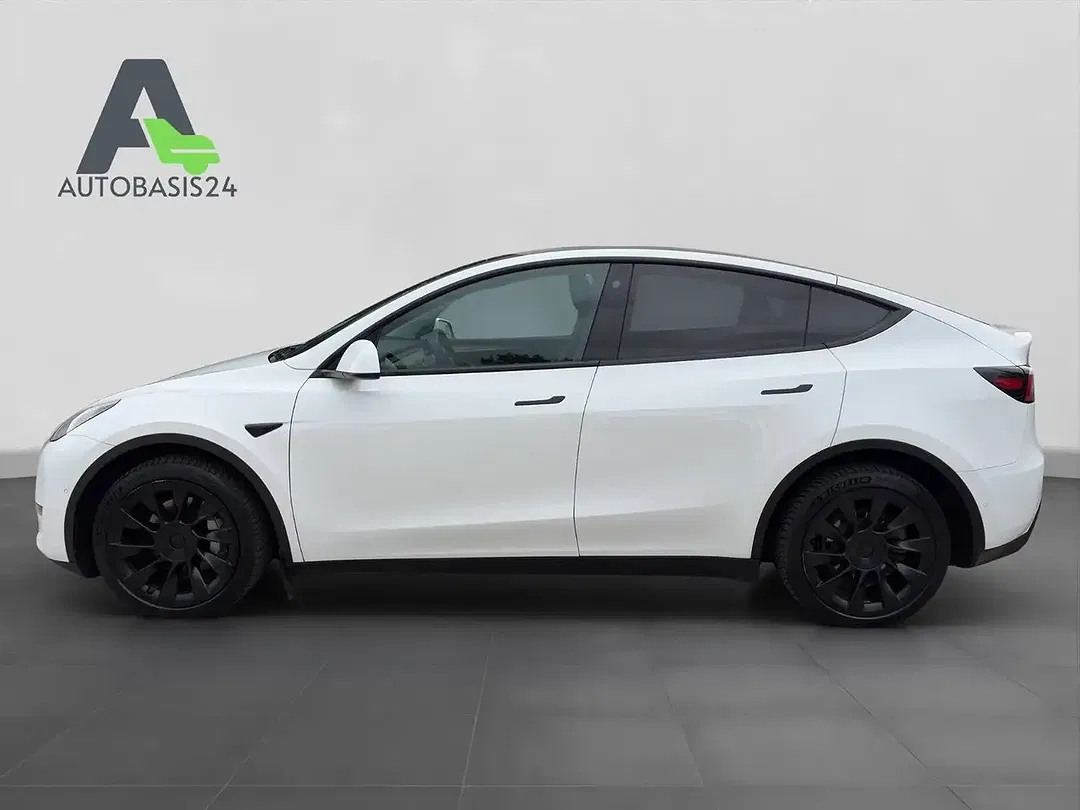 Tesla Model Y AWD Dual Motor Long Range - foto 2
