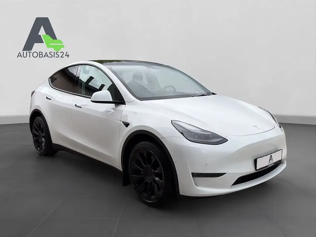 Tesla Model Y AWD Dual Motor Long Range - Thumbnail 7