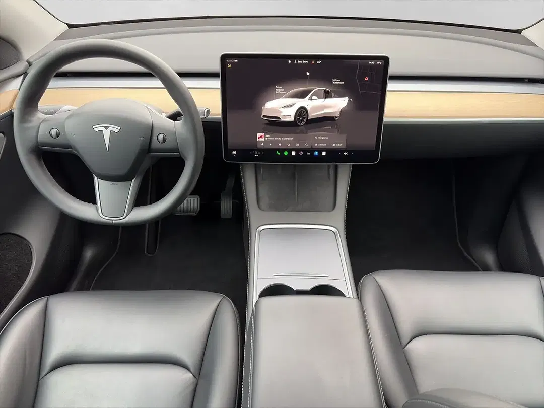 Tesla Model Y AWD Dual Motor Long Range - Thumbnail 9