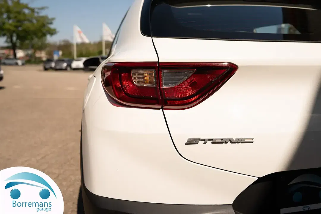 Kia Stonic Business - Thumbnail 11