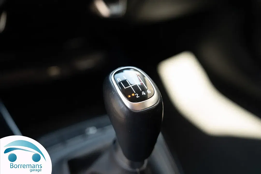 Kia Stonic Business - Thumbnail 5