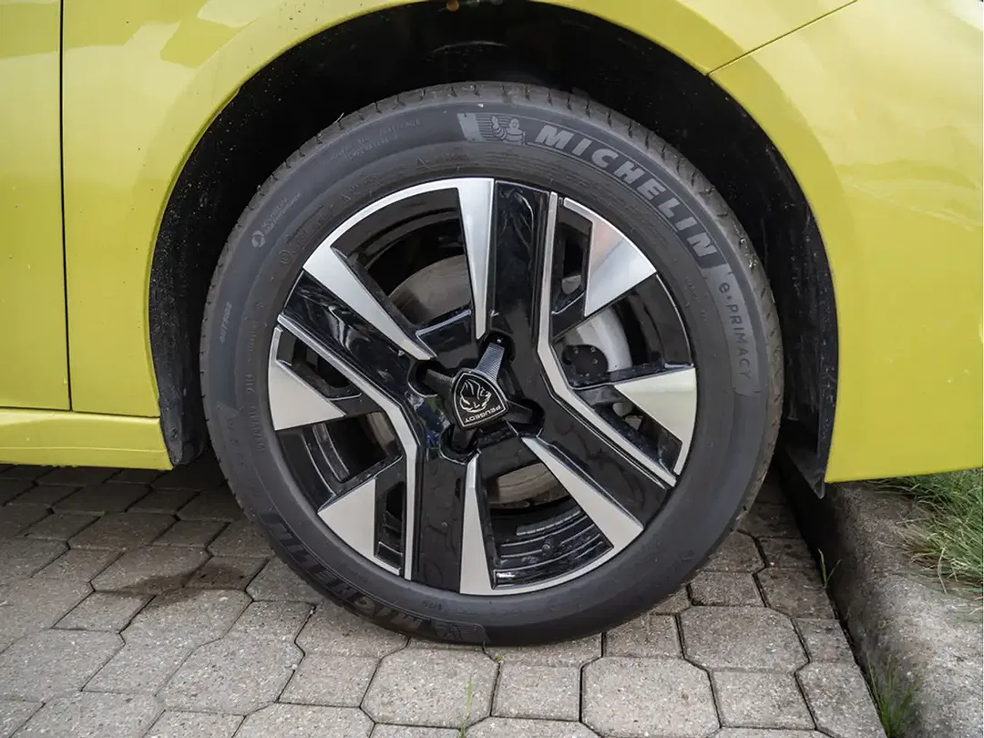 Peugeot 208 Allure - Thumbnail 6