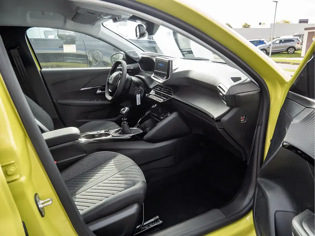 Peugeot 208 Allure - Thumbnail 7