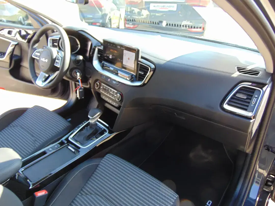Kia Ceed / cee'd AMT Vision - Thumbnail 12