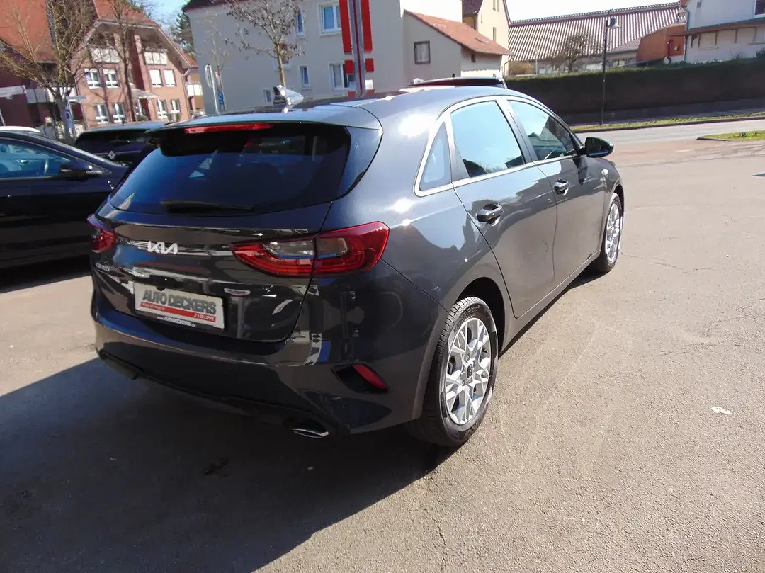 Kia Ceed / cee'd AMT Vision - Thumbnail 4