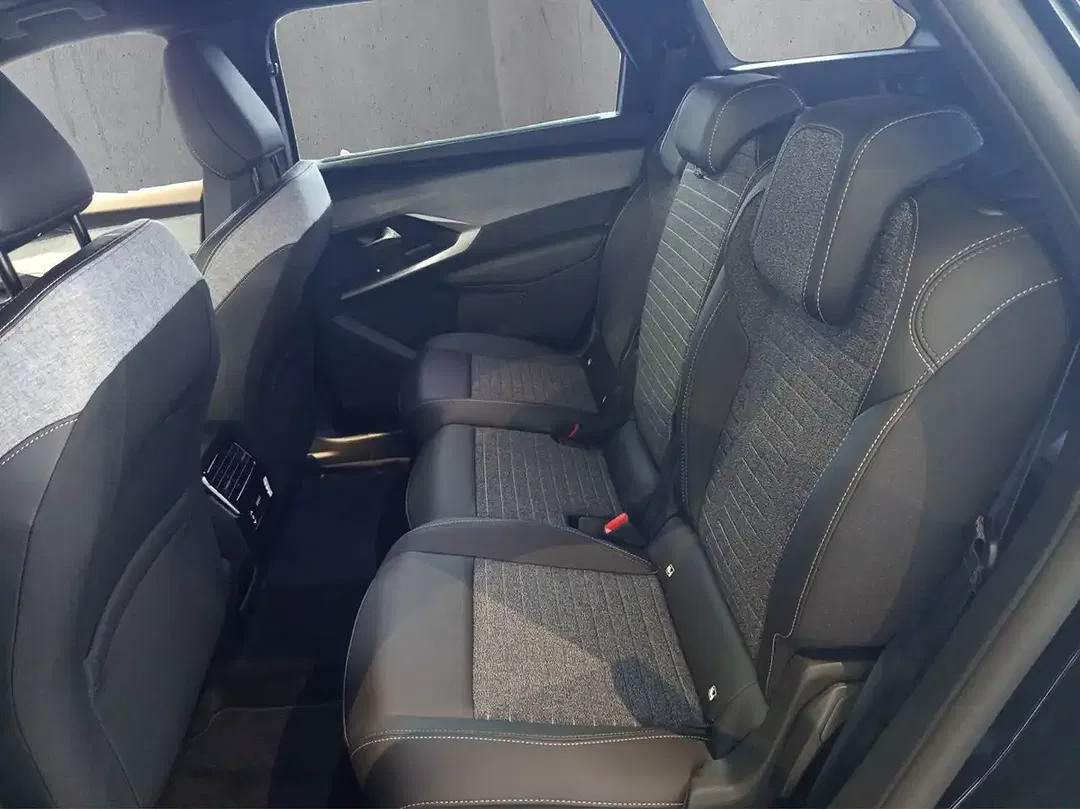 Peugeot 5008 Hybrid Allure Business - Thumbnail 13