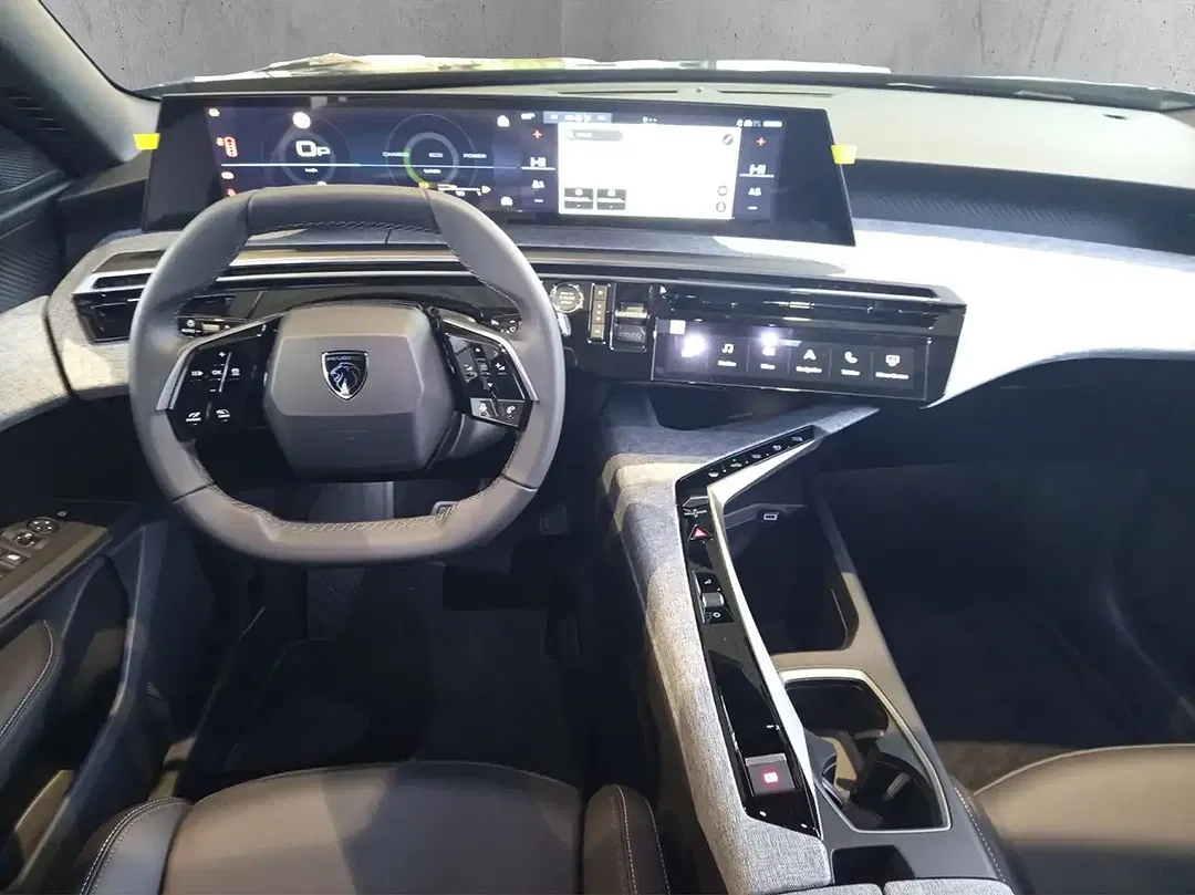 Peugeot 5008 Hybrid Allure Business - Thumbnail 14