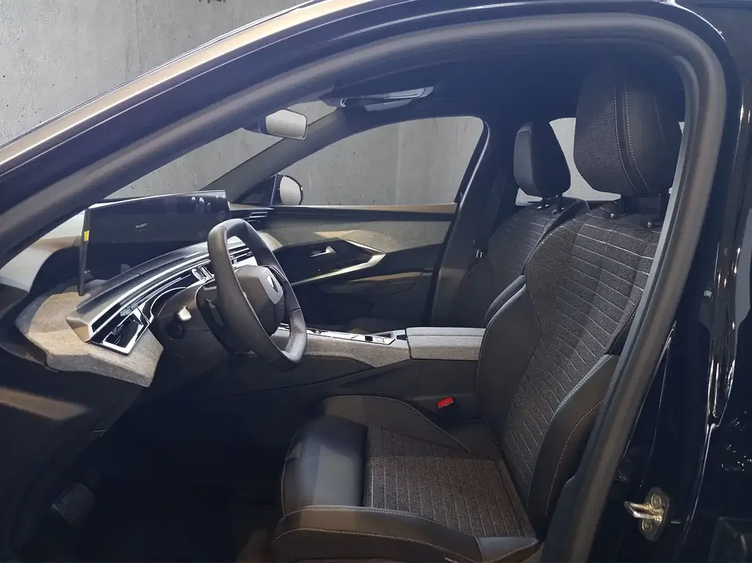 Peugeot 5008 Hybrid Allure Business - Thumbnail 9