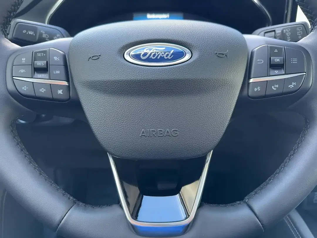Ford Focus Titanium X - Thumbnail 8
