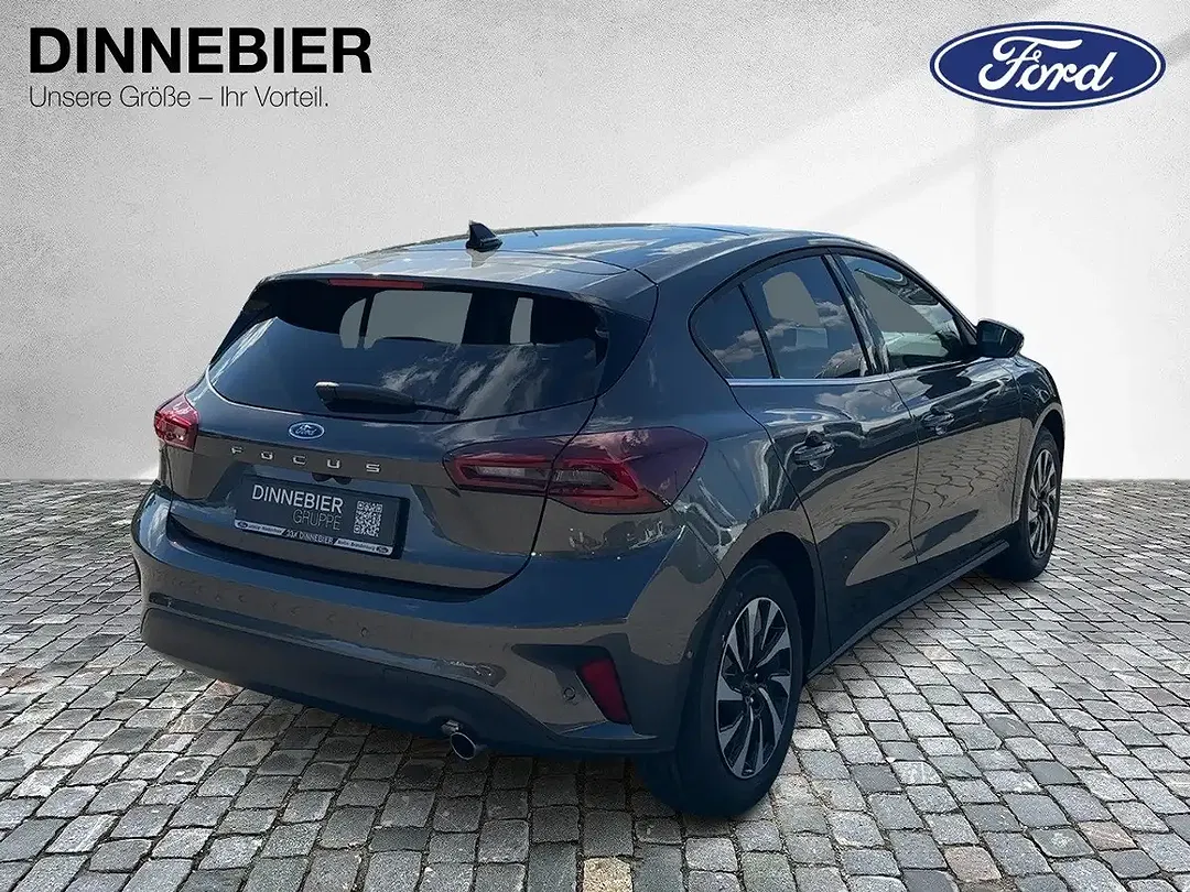 Ford Focus Titanium X - Thumbnail 3