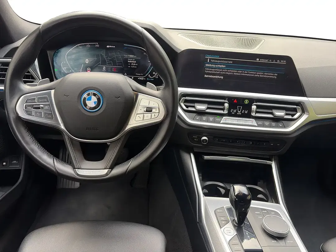BMW 330 Touring Sport Line - Thumbnail 3