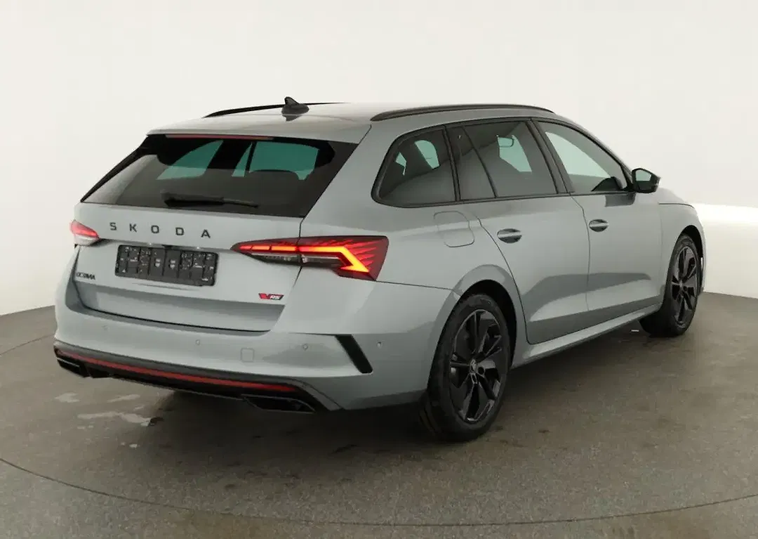 Skoda Octavia 2.0 TSI DSG vRS Combi - Thumbnail 3