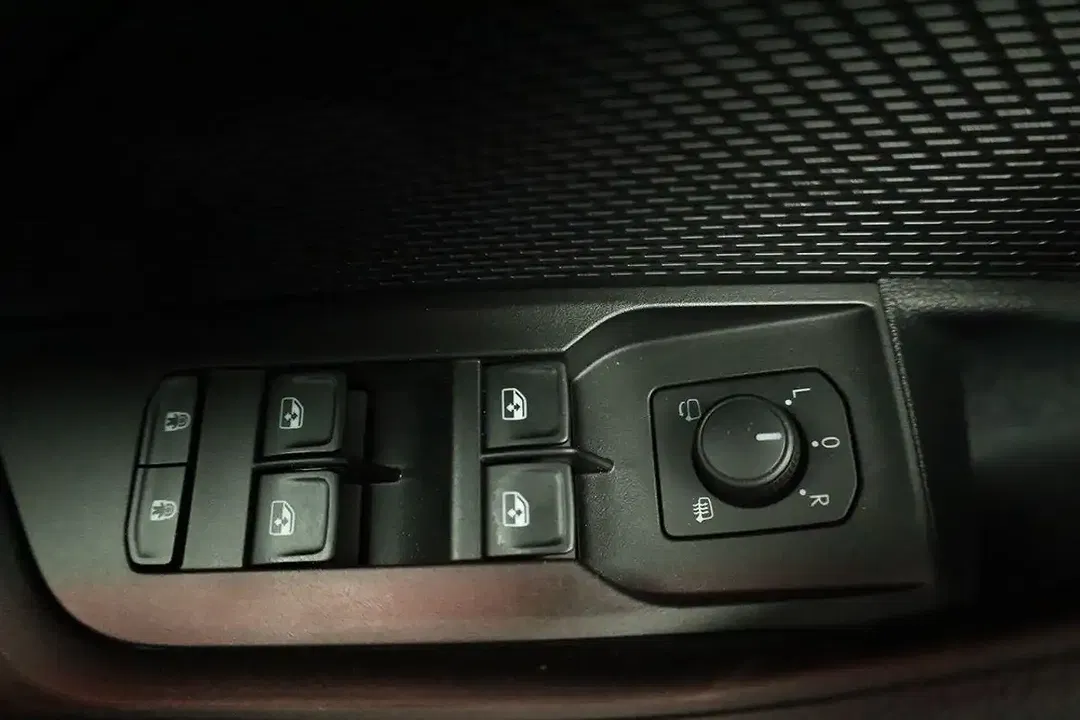 Skoda Octavia 2.0 TSI DSG vRS Combi - Thumbnail 8