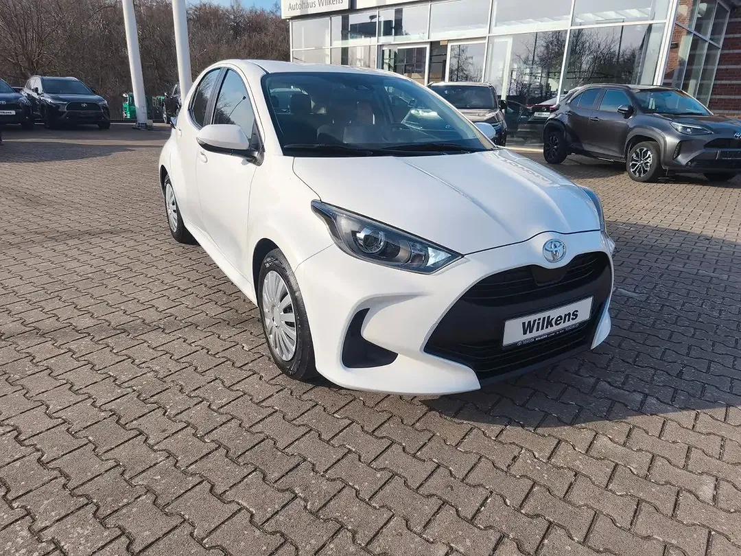 Toyota Yaris Comfort - foto 1