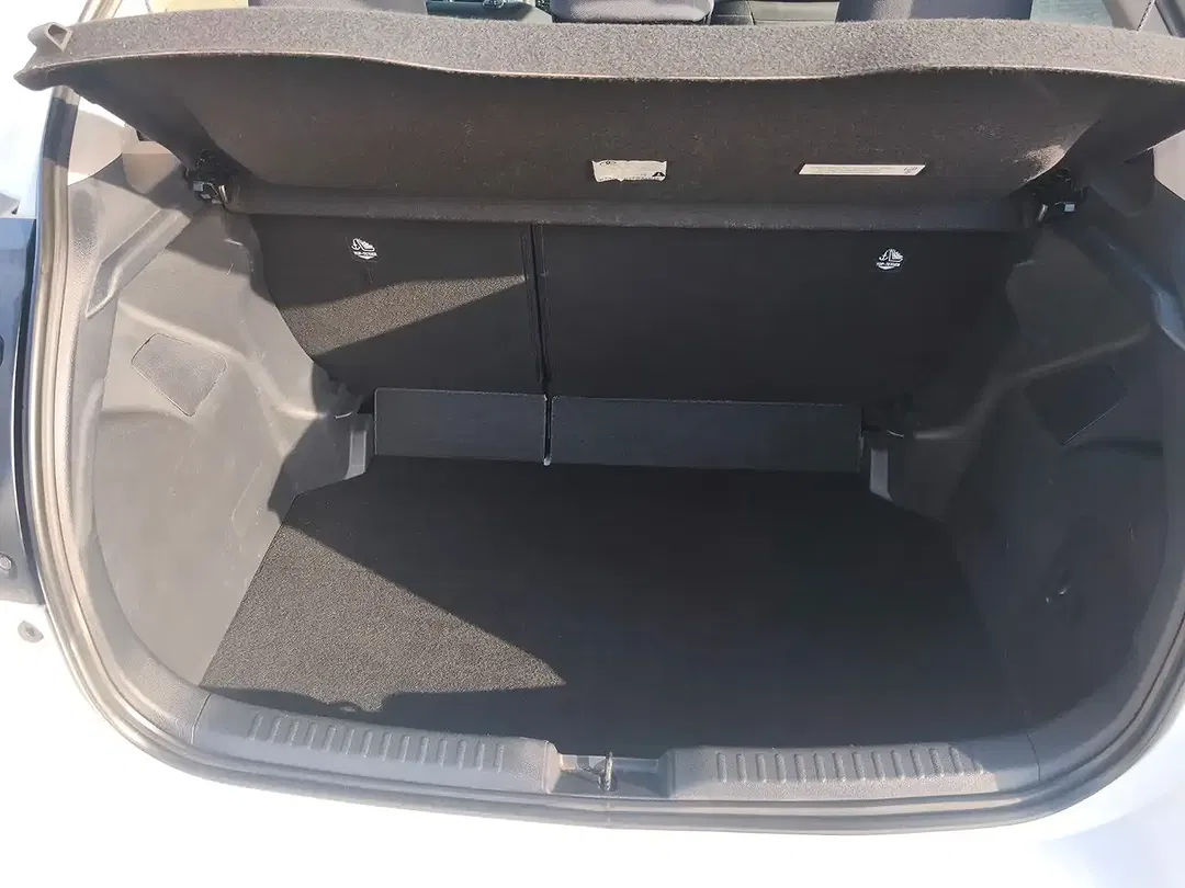 Toyota Yaris Comfort - Thumbnail 11