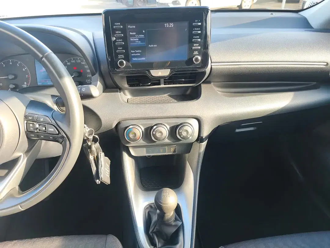 Toyota Yaris Comfort - foto 14