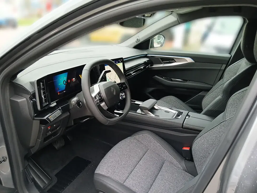 Renault Austral E-Tech Hybrid Techno - Thumbnail 8
