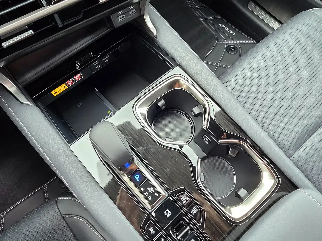 Lexus RX 450h 450h+ E-FOUR F SPORT Design - Thumbnail 13