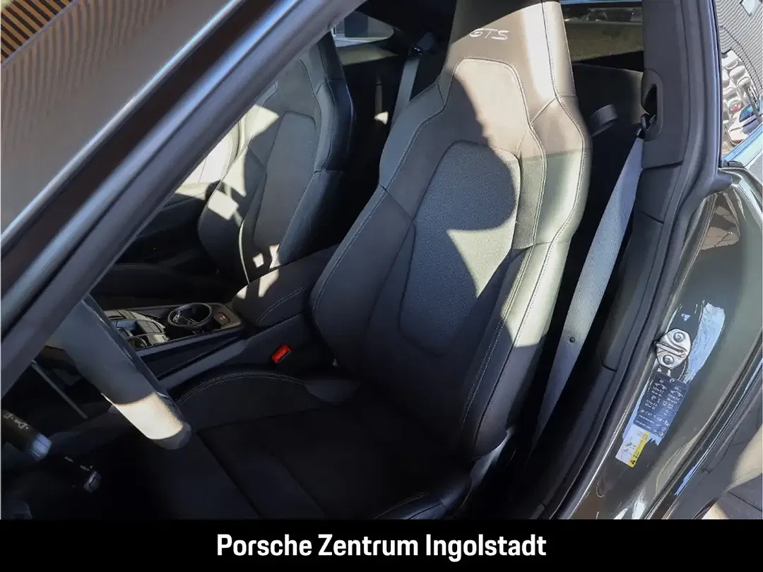 Porsche 911 Carrera GTS - foto 15