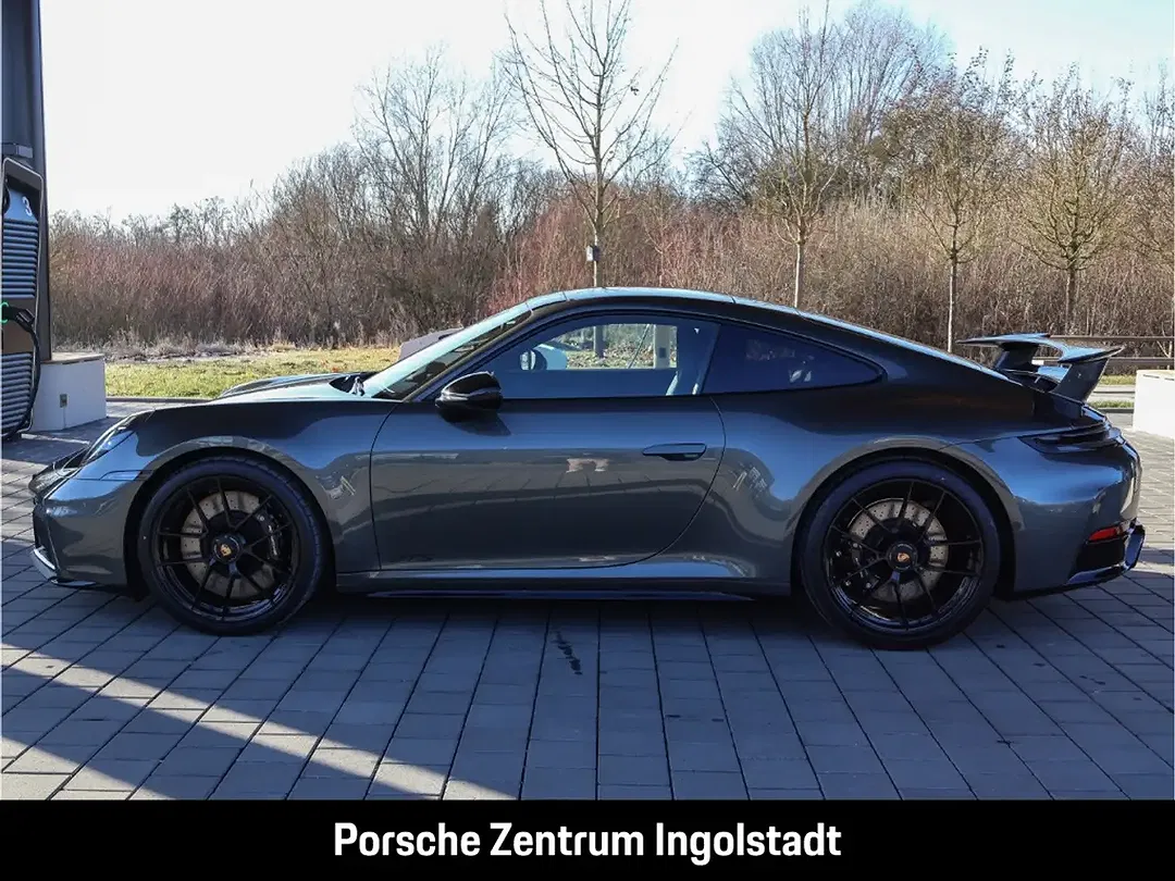 Porsche 911 Carrera GTS - foto 2