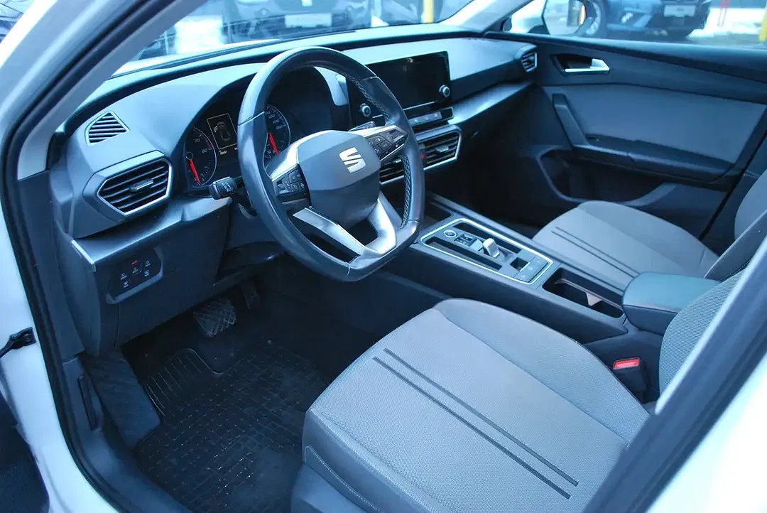 SEAT Leon 1.0 eTSI DSG Style - Thumbnail 4