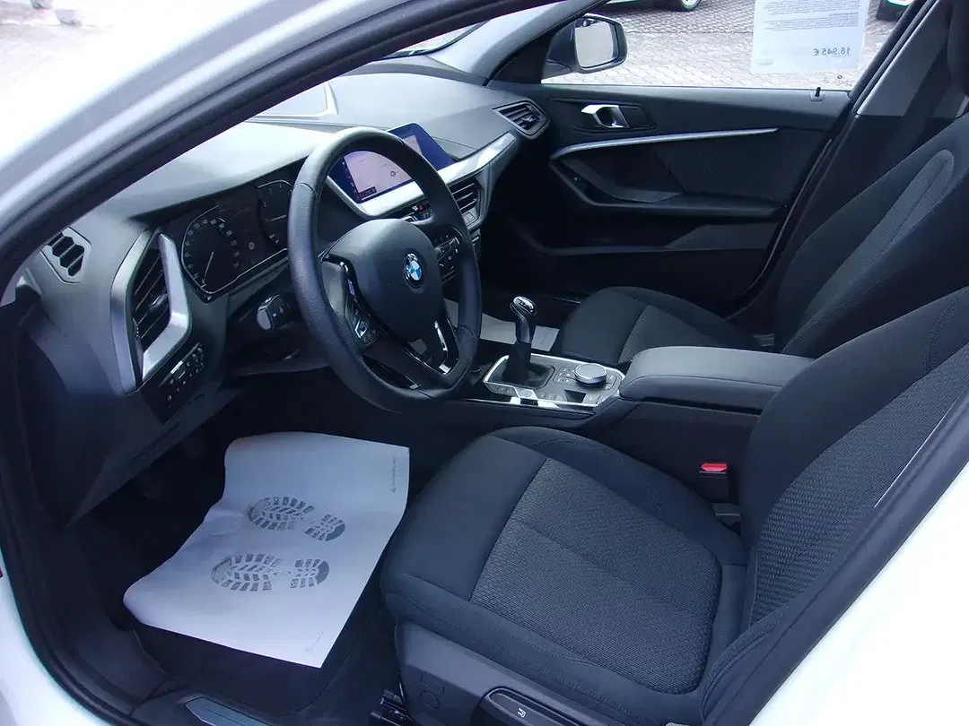 BMW 118 Advantage - Thumbnail 10