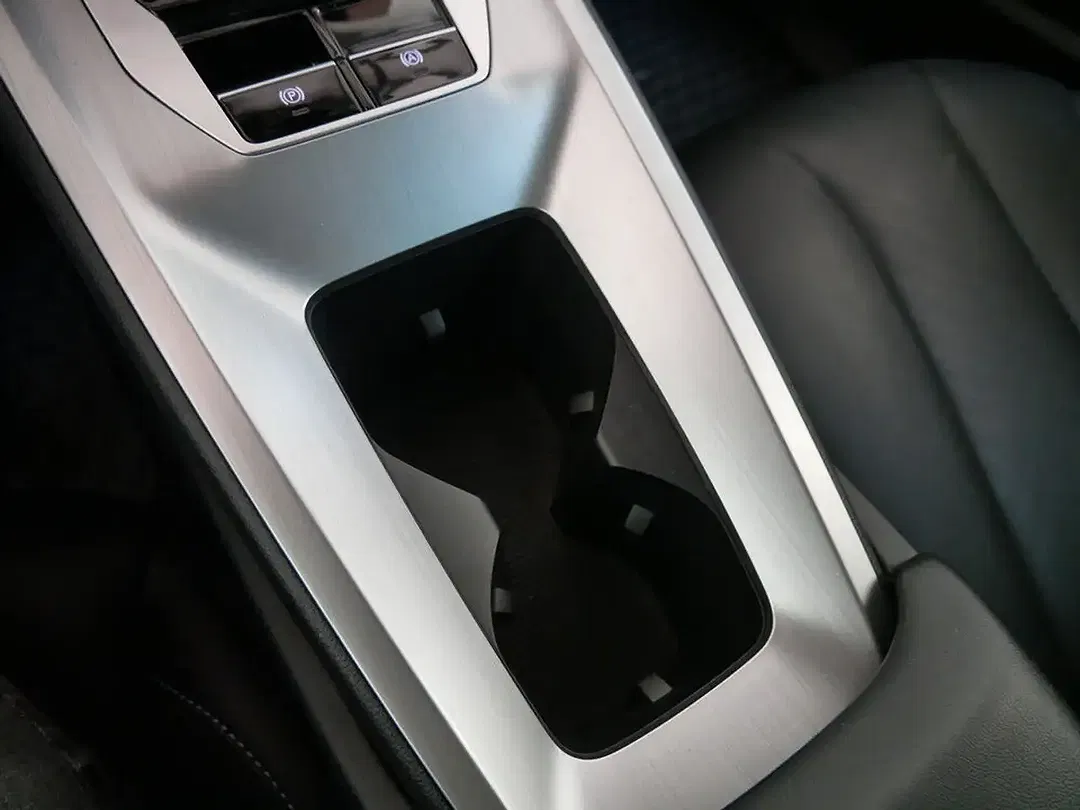 MG MG5 EV Luxury - Thumbnail 14