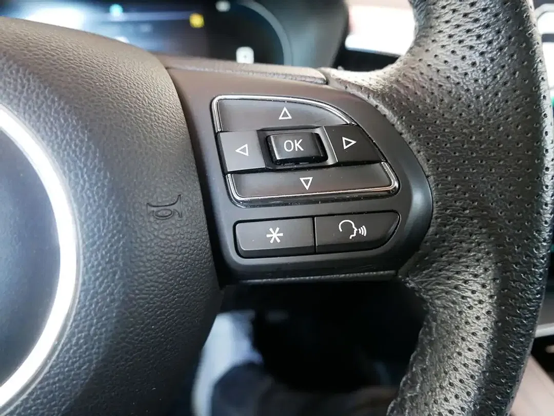 MG MG5 EV Luxury - foto 15