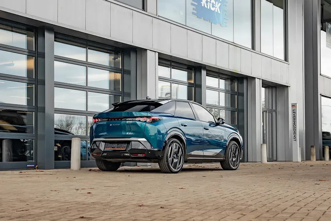 Peugeot 3008 210 GT - Thumbnail 6