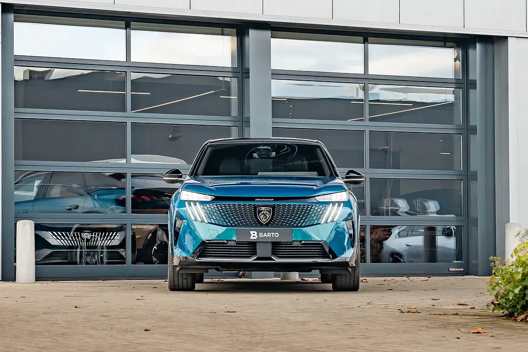 Peugeot 3008 210 GT - Thumbnail 9
