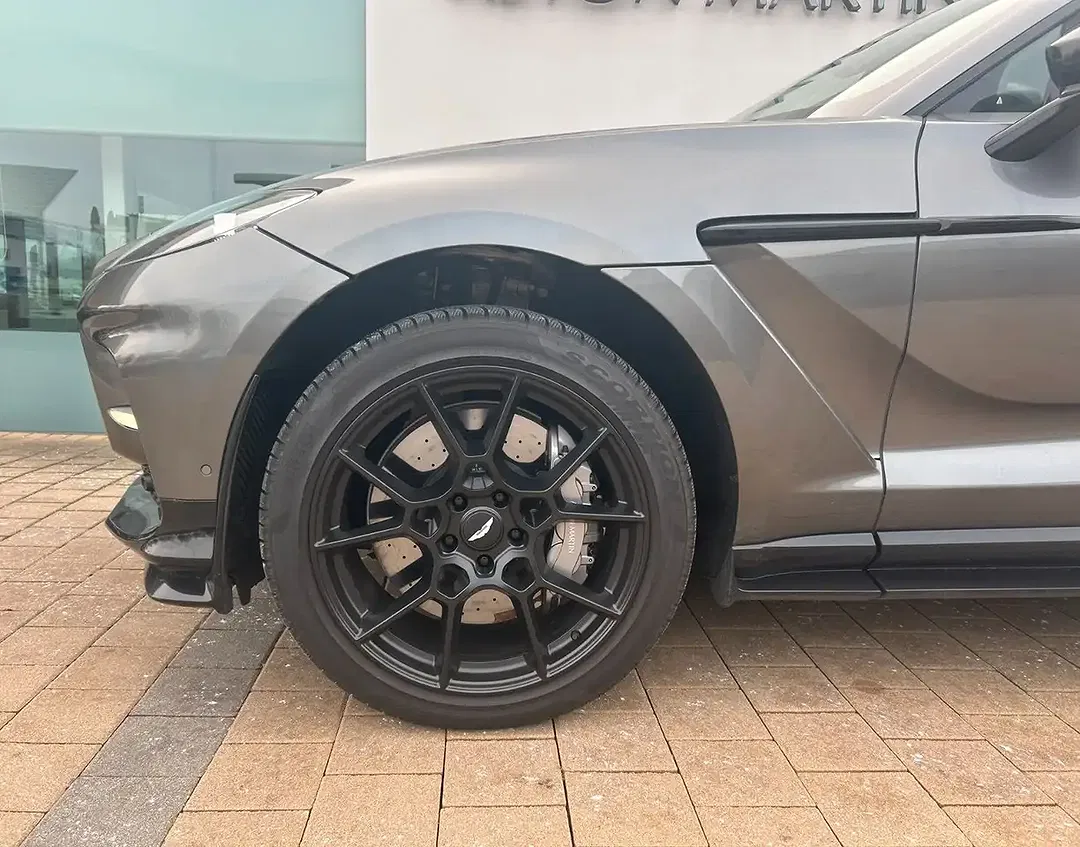 Aston Martin DBX 707 - Thumbnail 8