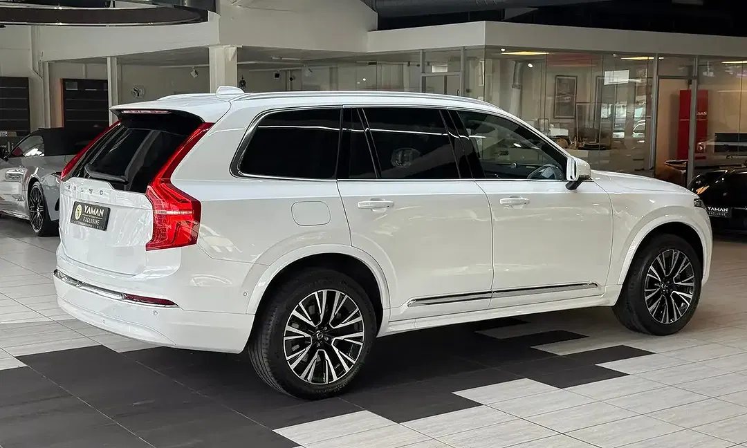 Volvo XC90 Ultra Bright - Thumbnail 6