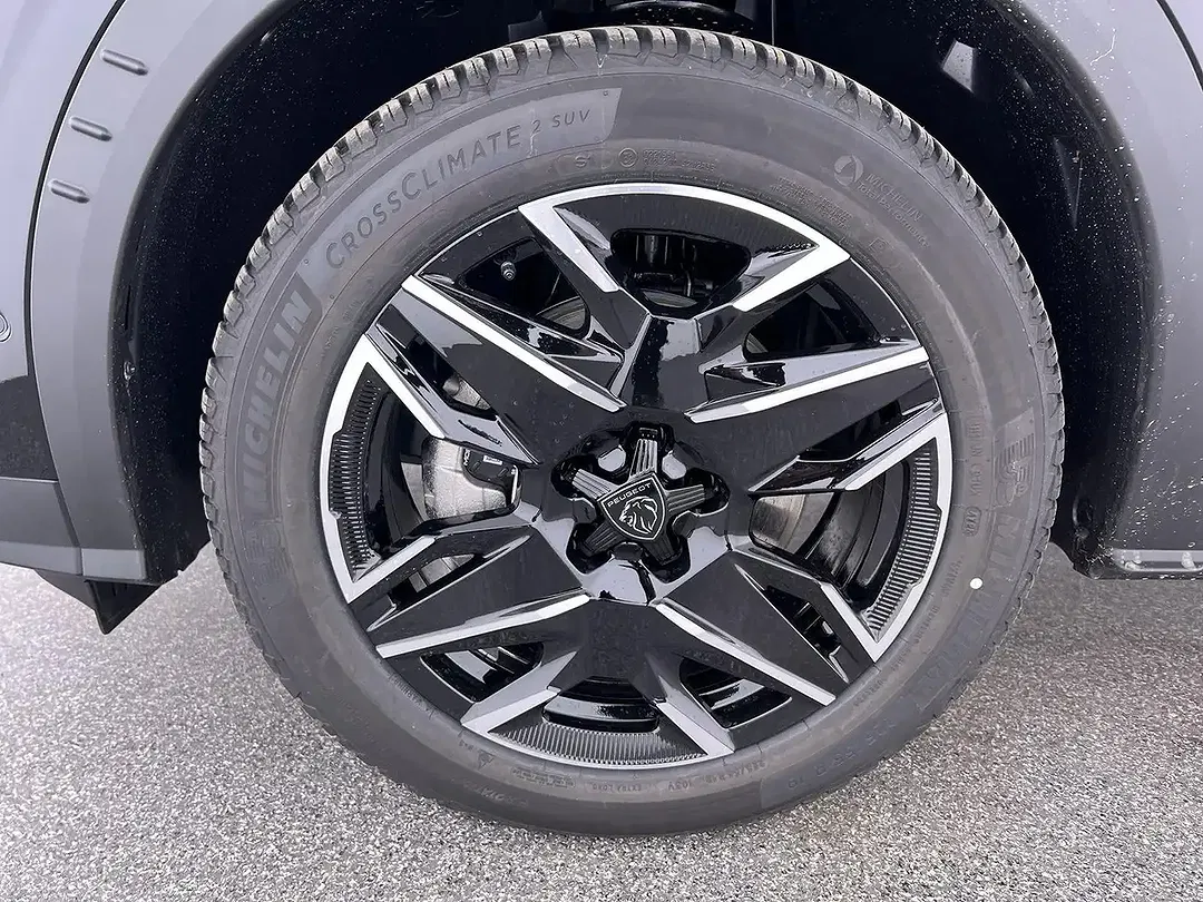 Peugeot 5008 Hybrid GT - Thumbnail 10