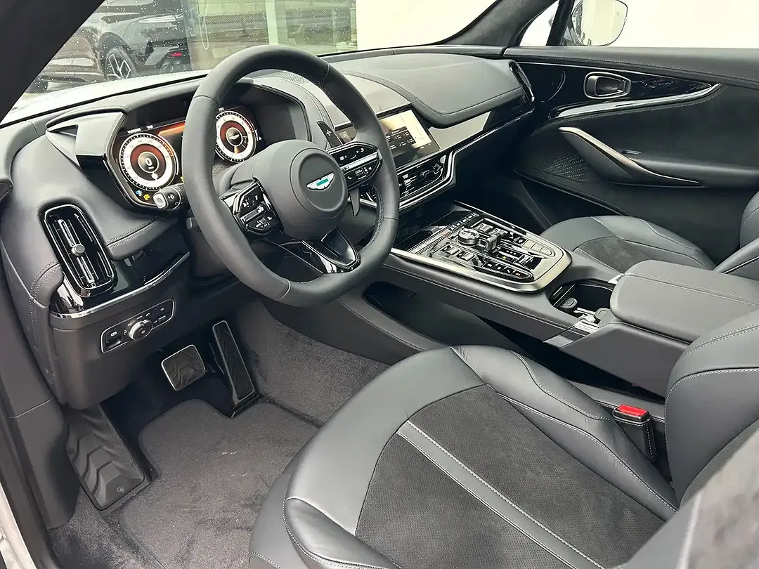 Aston Martin DBX 707 4.0 V8 - Thumbnail 11