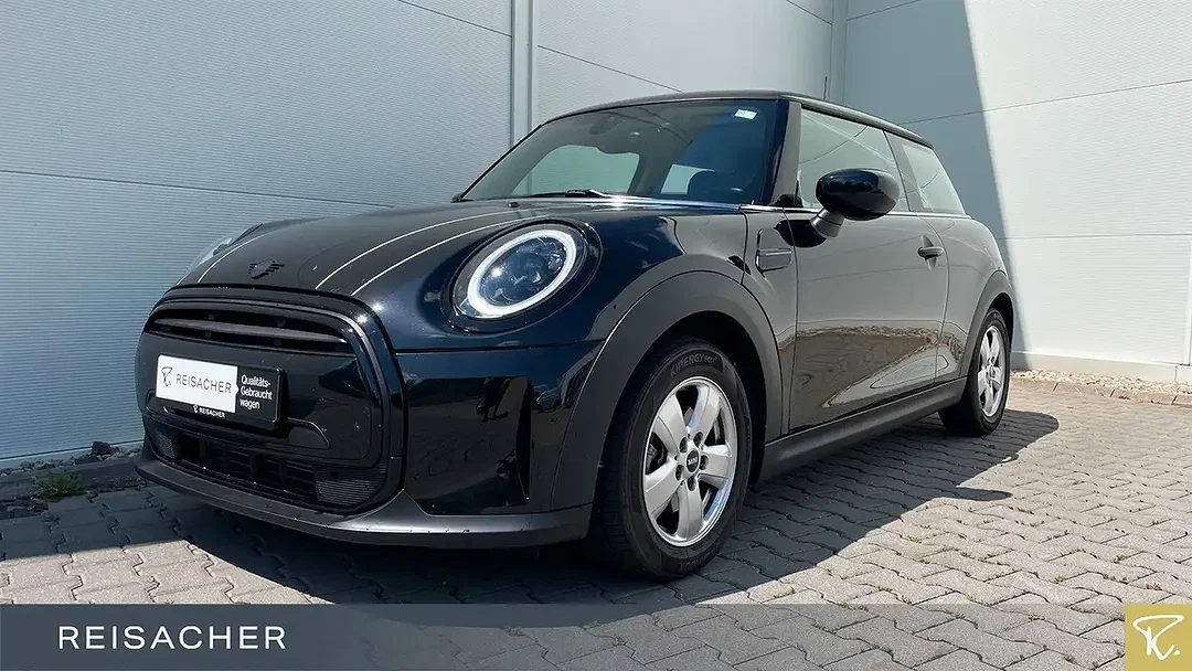 MINI Cooper AUT Essential Trim - Afbeelding 1