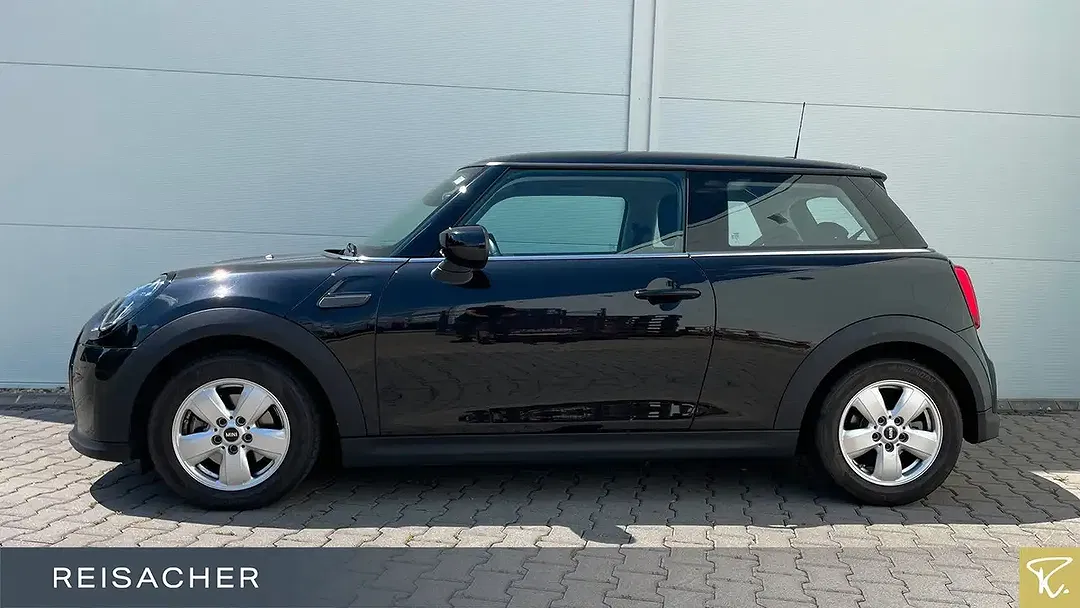 MINI Cooper AUT Essential Trim - Thumbnail 4