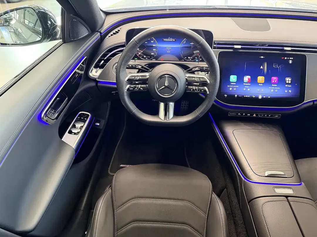 Mercedes-Benz E 300 AMG MBUX Night - Thumbnail 12