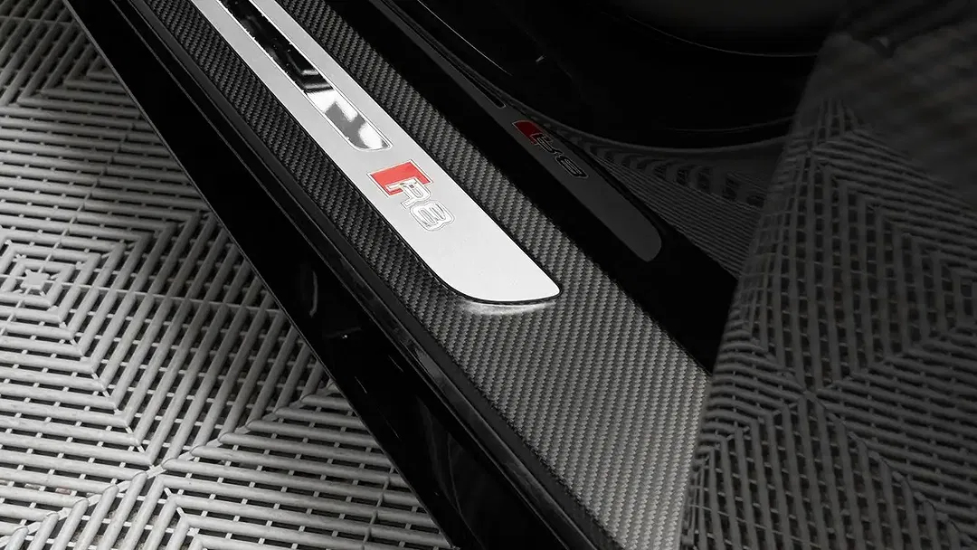 Audi R8 performance Coupe - Thumbnail 14