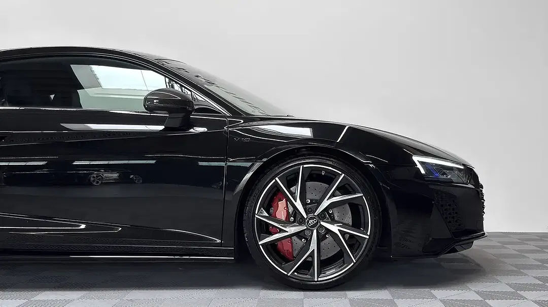 Audi R8 performance Coupe - Thumbnail 7