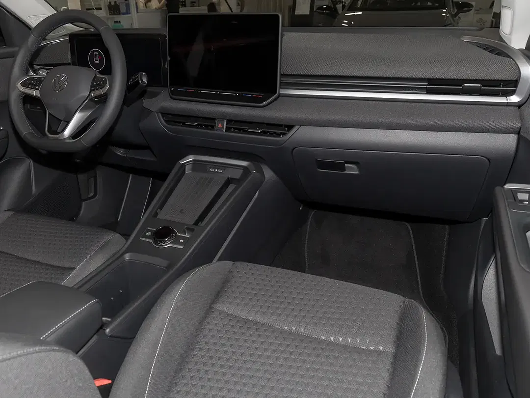 Volkswagen T-Roc 1.5 eTSI DSG - Thumbnail 4