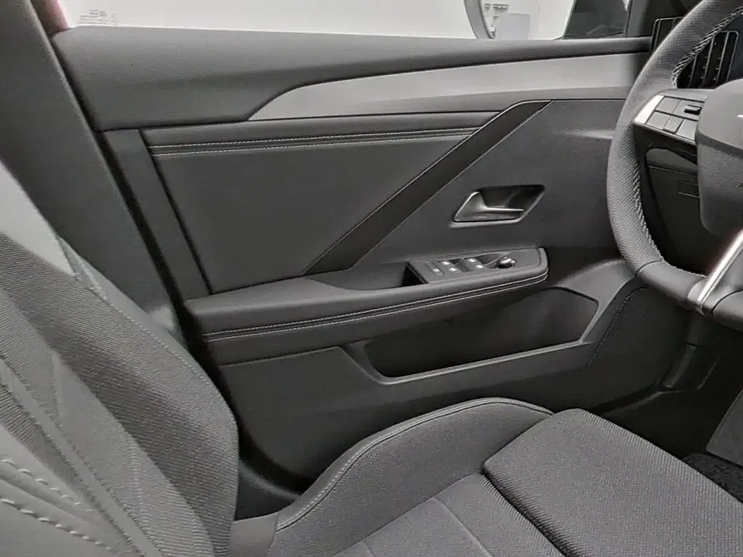 Opel Astra 1.5 Ultimate - Thumbnail 11